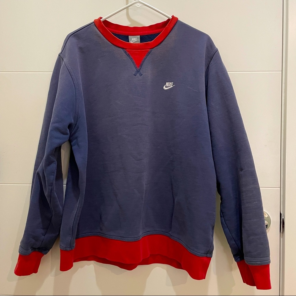 Awesome *Vintage* 90’s Nike Sweatshirt